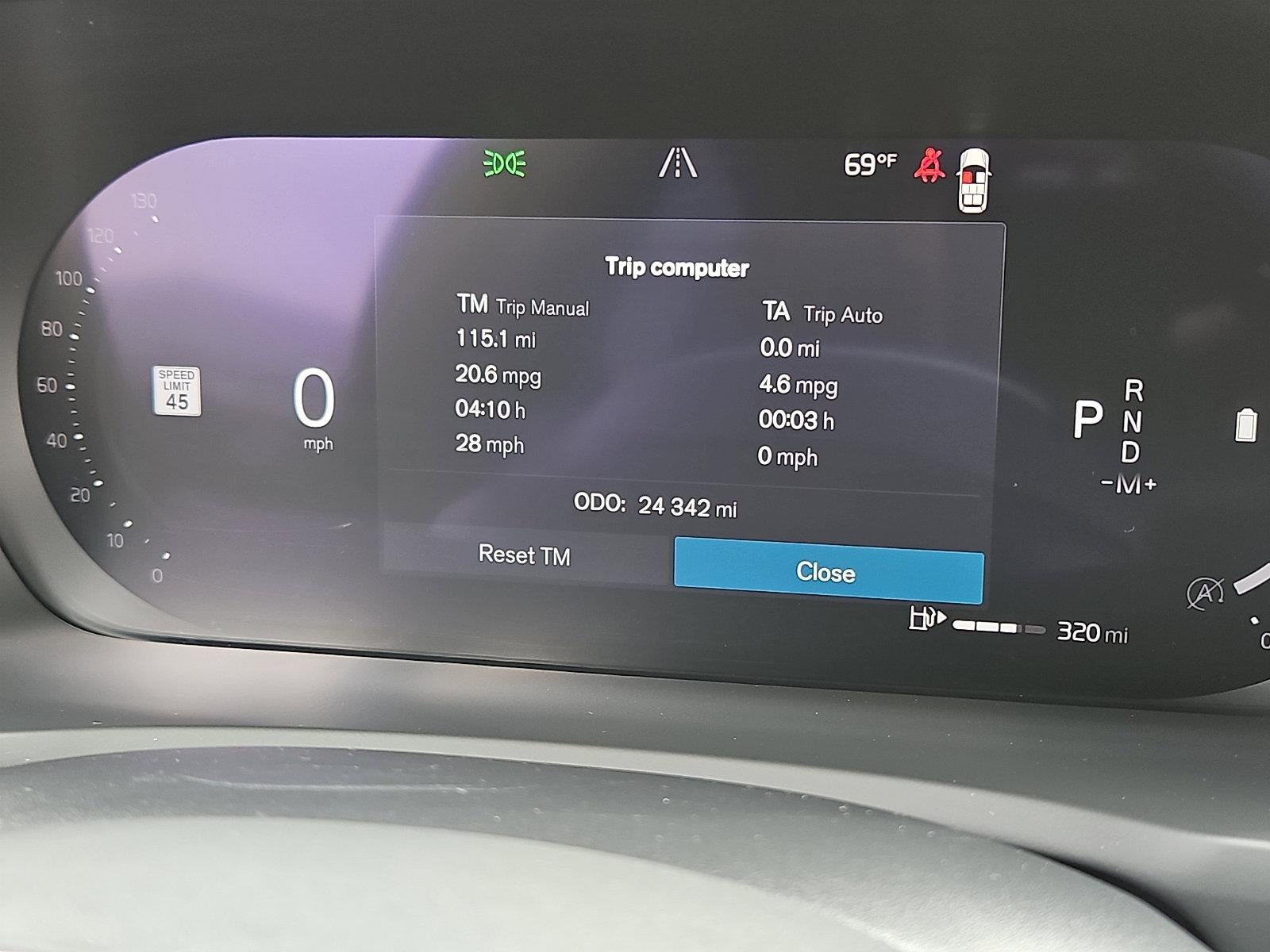 2023 Volvo XC90 B6 AWD Plus 7P