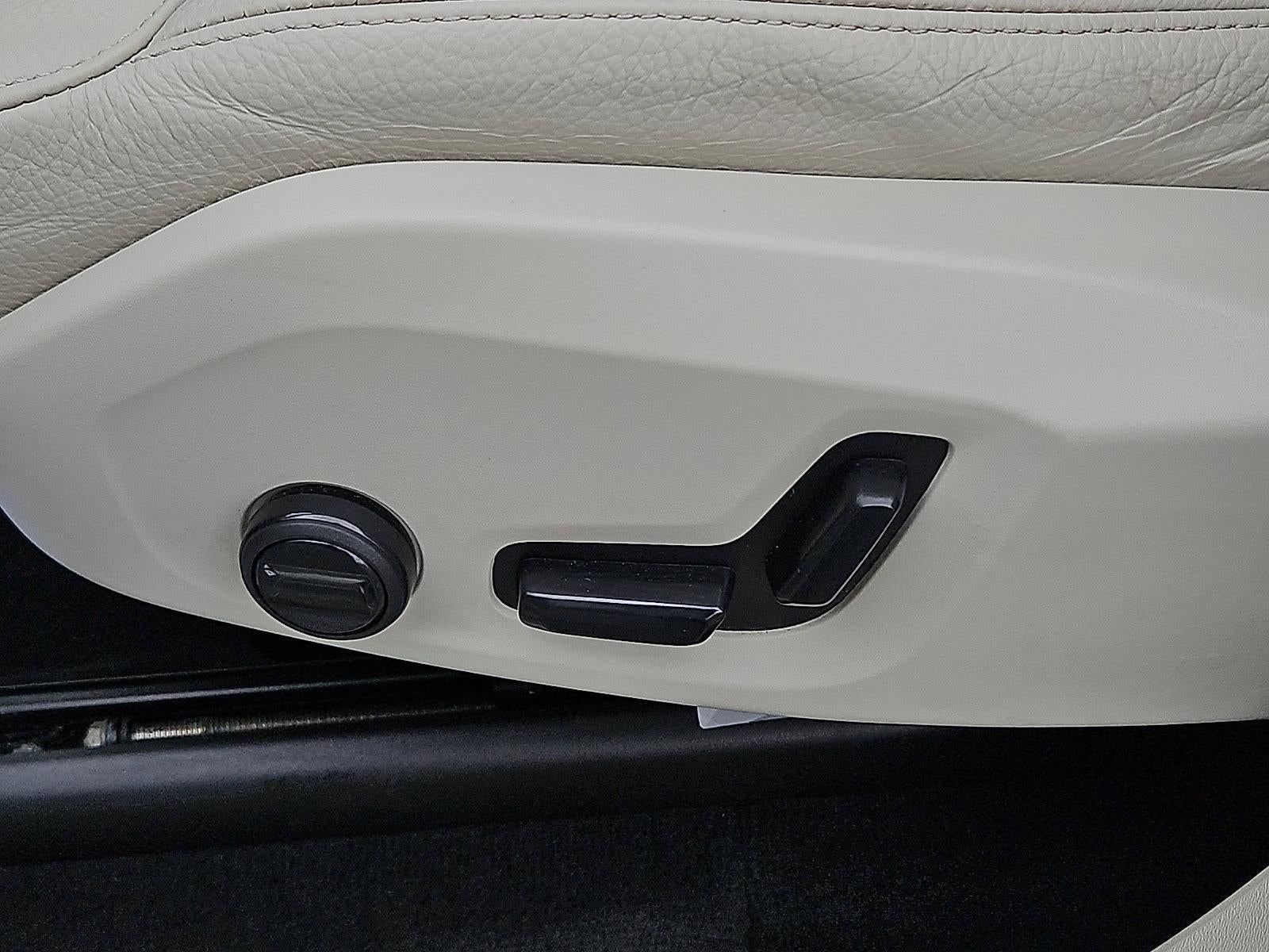 2023 Volvo XC90 B6 AWD Plus 7P