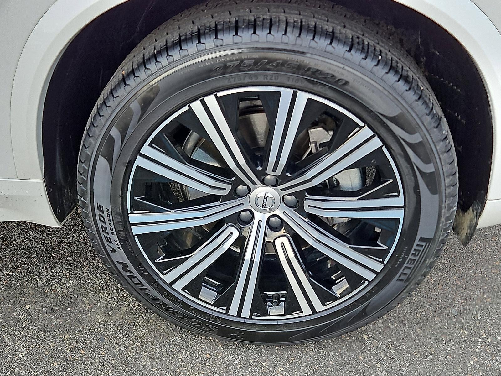 2023 Volvo XC90 B6 AWD Plus 7P