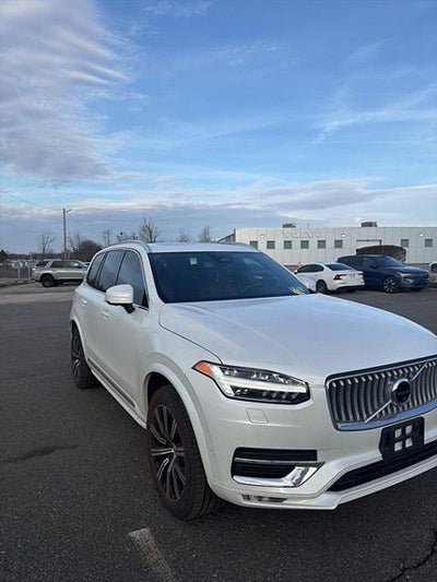 2023 Volvo XC90 B6 AWD Plus 7P