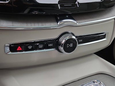 2023 Volvo XC60 B6 AWD Ultimate Bright Theme
