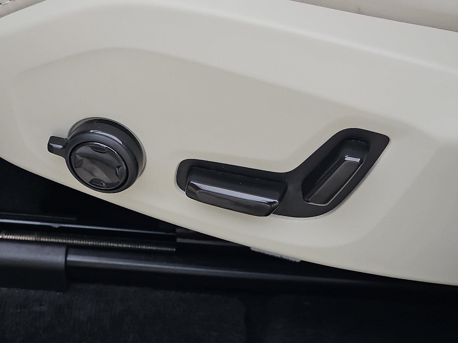 2023 Volvo XC60 B6 AWD Ultimate Bright Theme