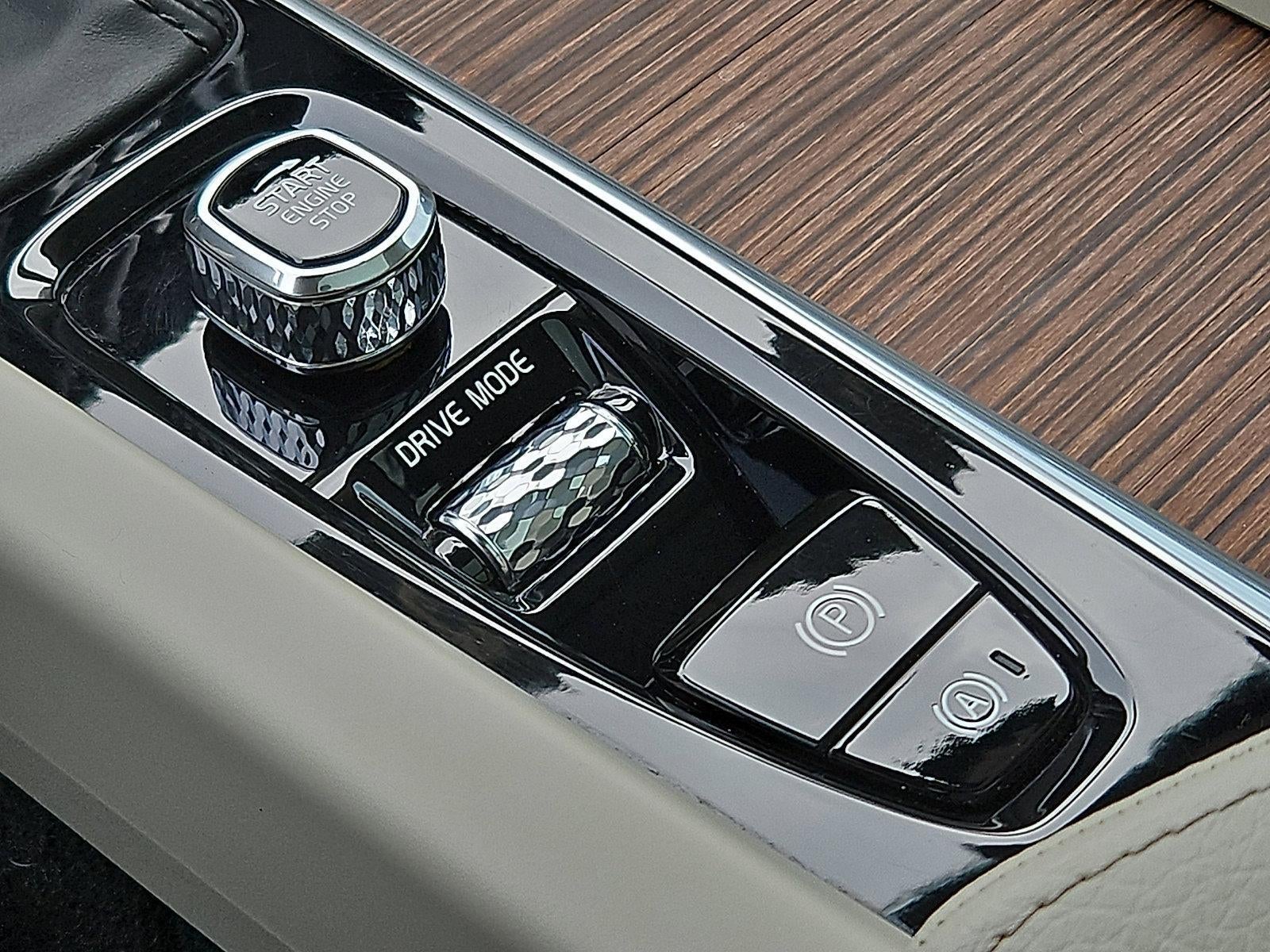 2021 Volvo XC60 T5 AWD Momentum