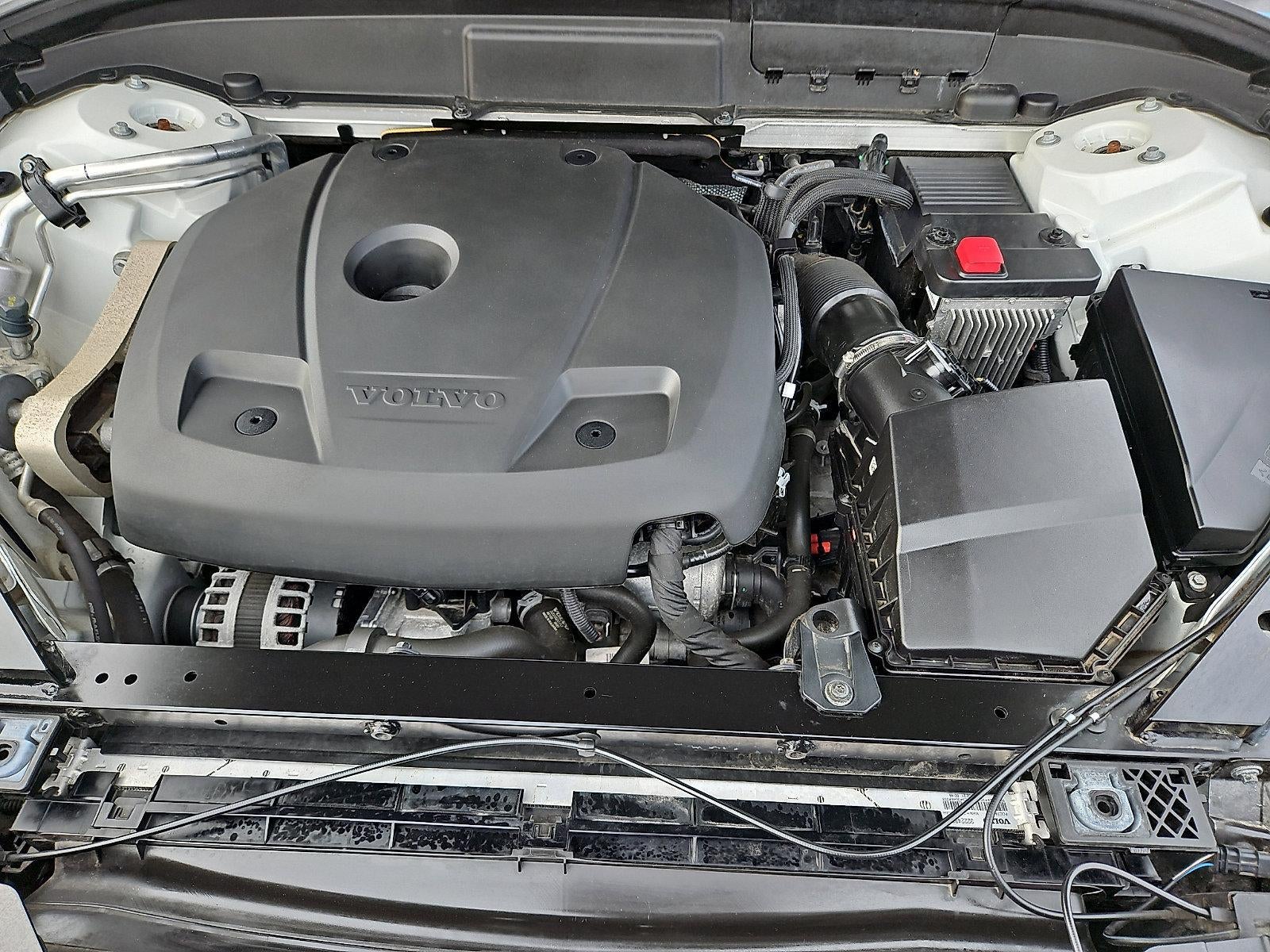 2021 Volvo XC60 T5 AWD Momentum