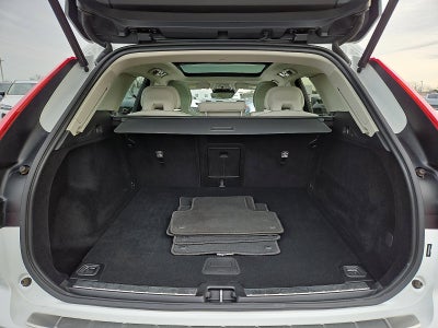 2021 Volvo XC60 T5 AWD Momentum