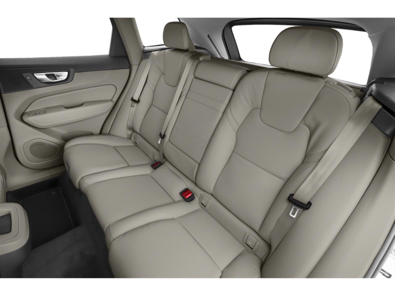 2021 Volvo XC60 T5 AWD Momentum