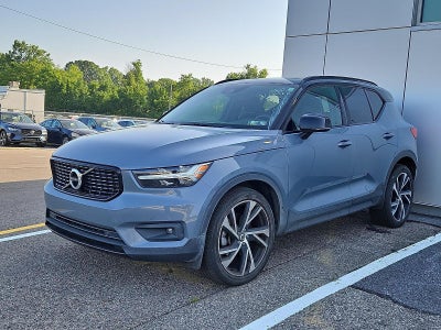 2021 Volvo XC40 T5 AWD R-Design
