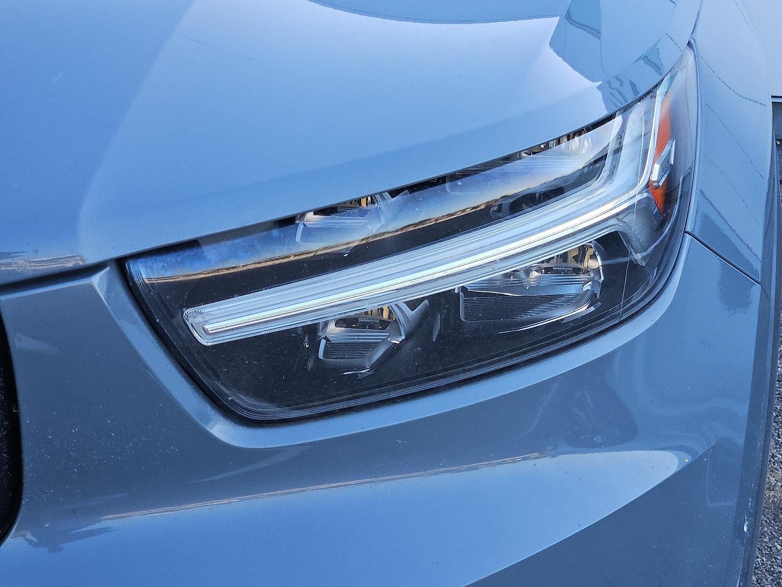 2021 Volvo XC40 T5 AWD R-Design