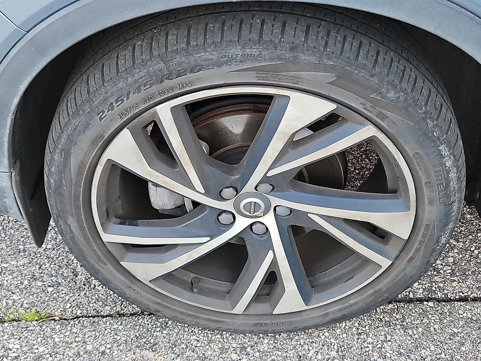 2021 Volvo XC40 T5 AWD R-Design
