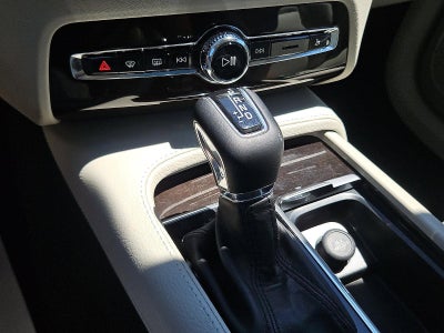 2019 Volvo XC90 T6 AWD Momentum