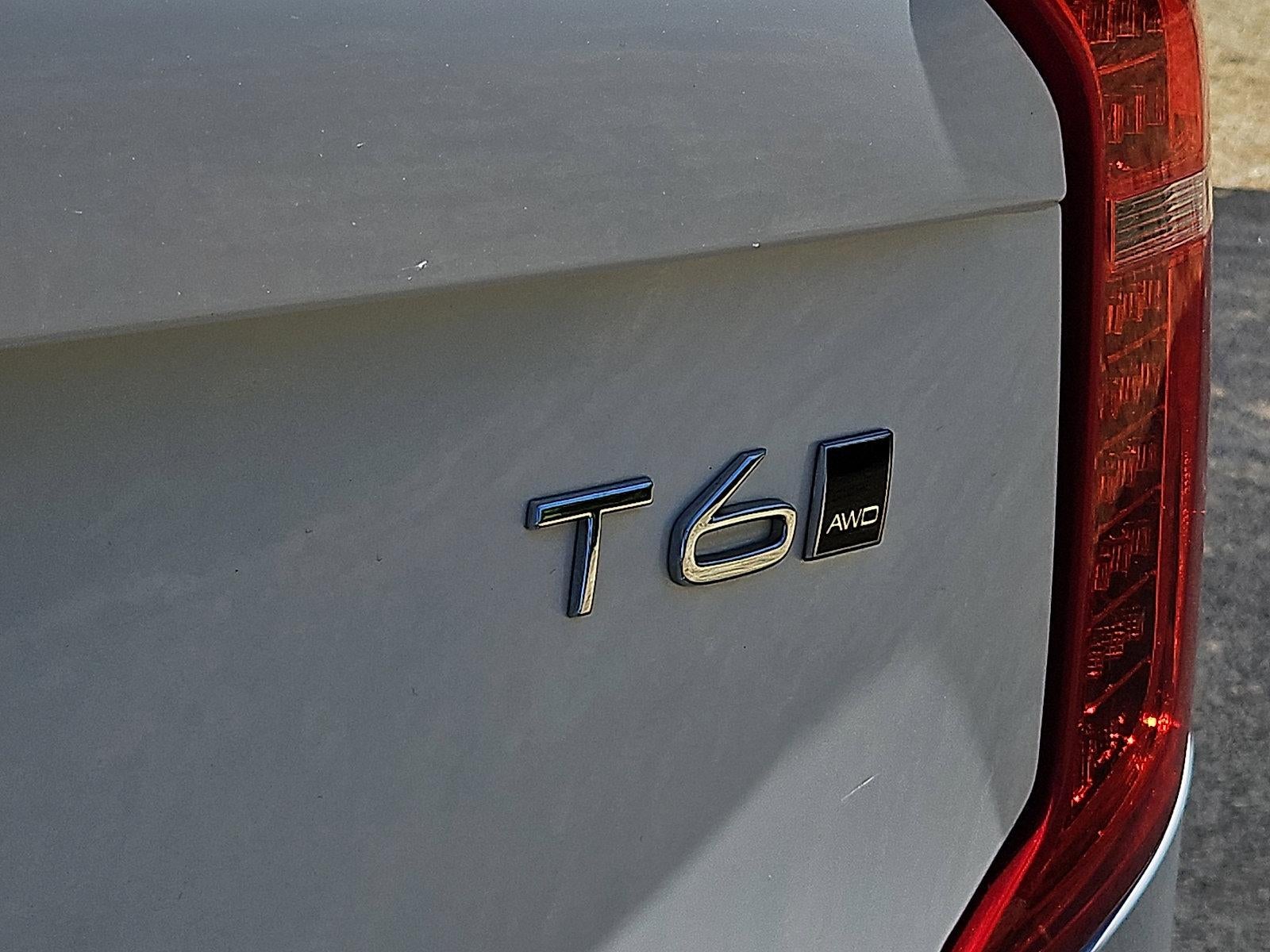 2019 Volvo XC90 T6 AWD Momentum