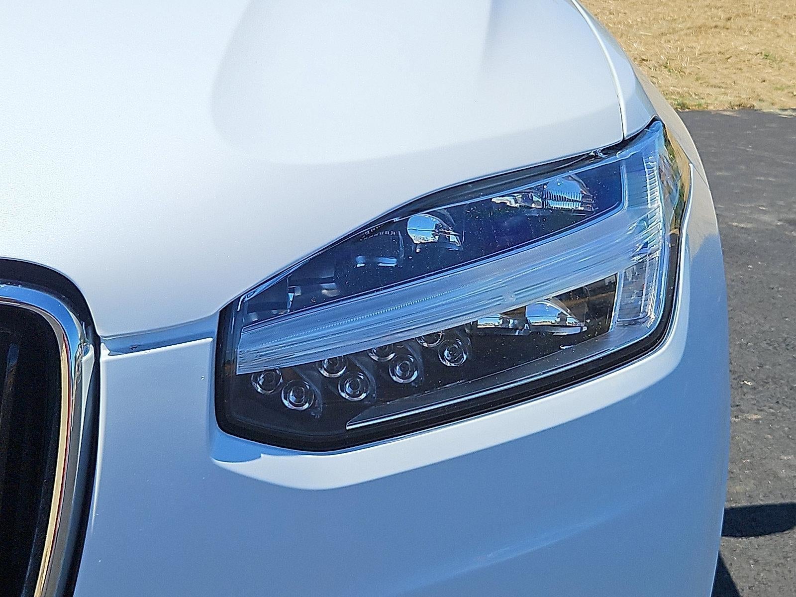 2019 Volvo XC90 T6 AWD Momentum