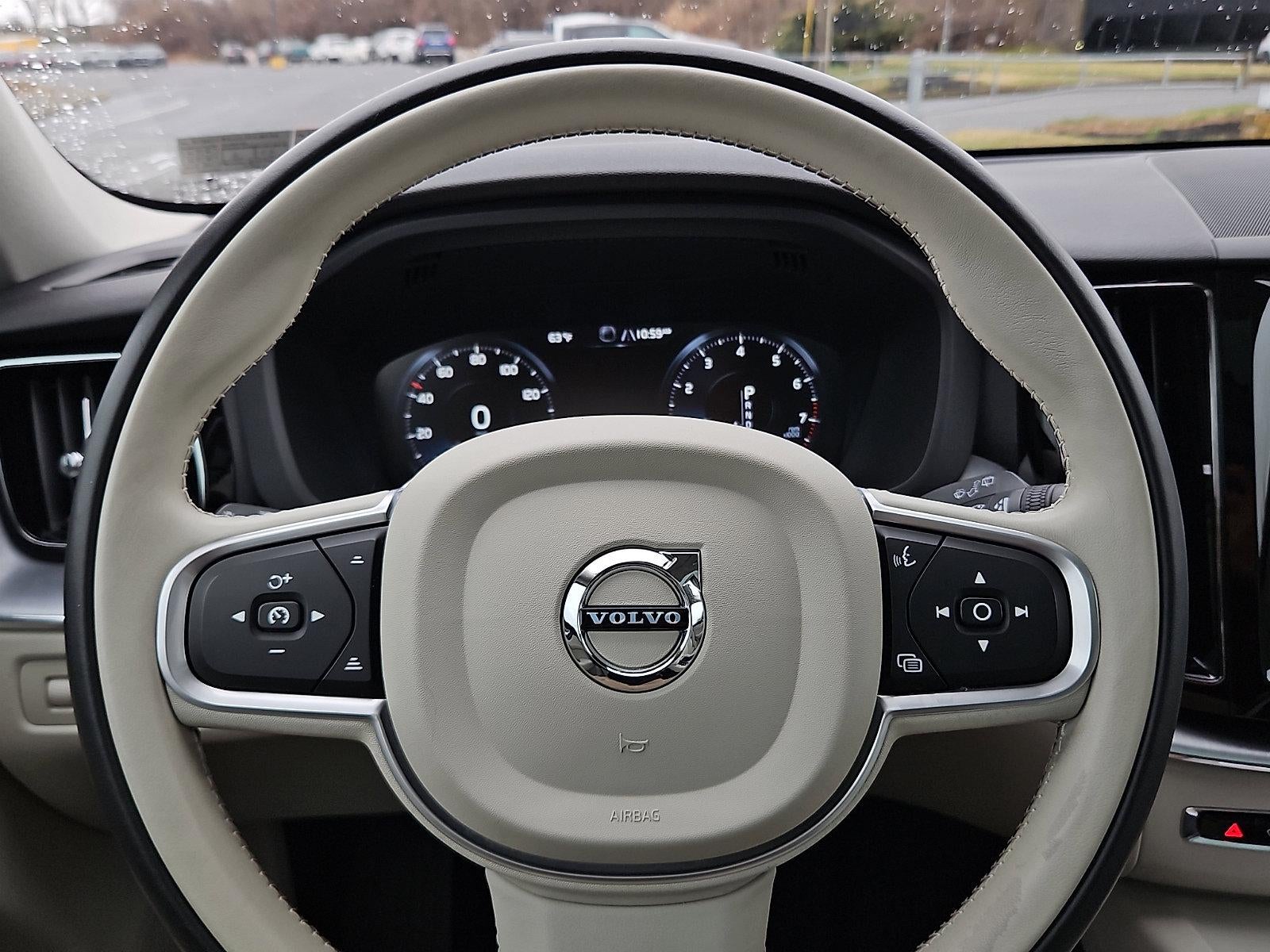 2020 Volvo XC60 T6 AWD Momentum