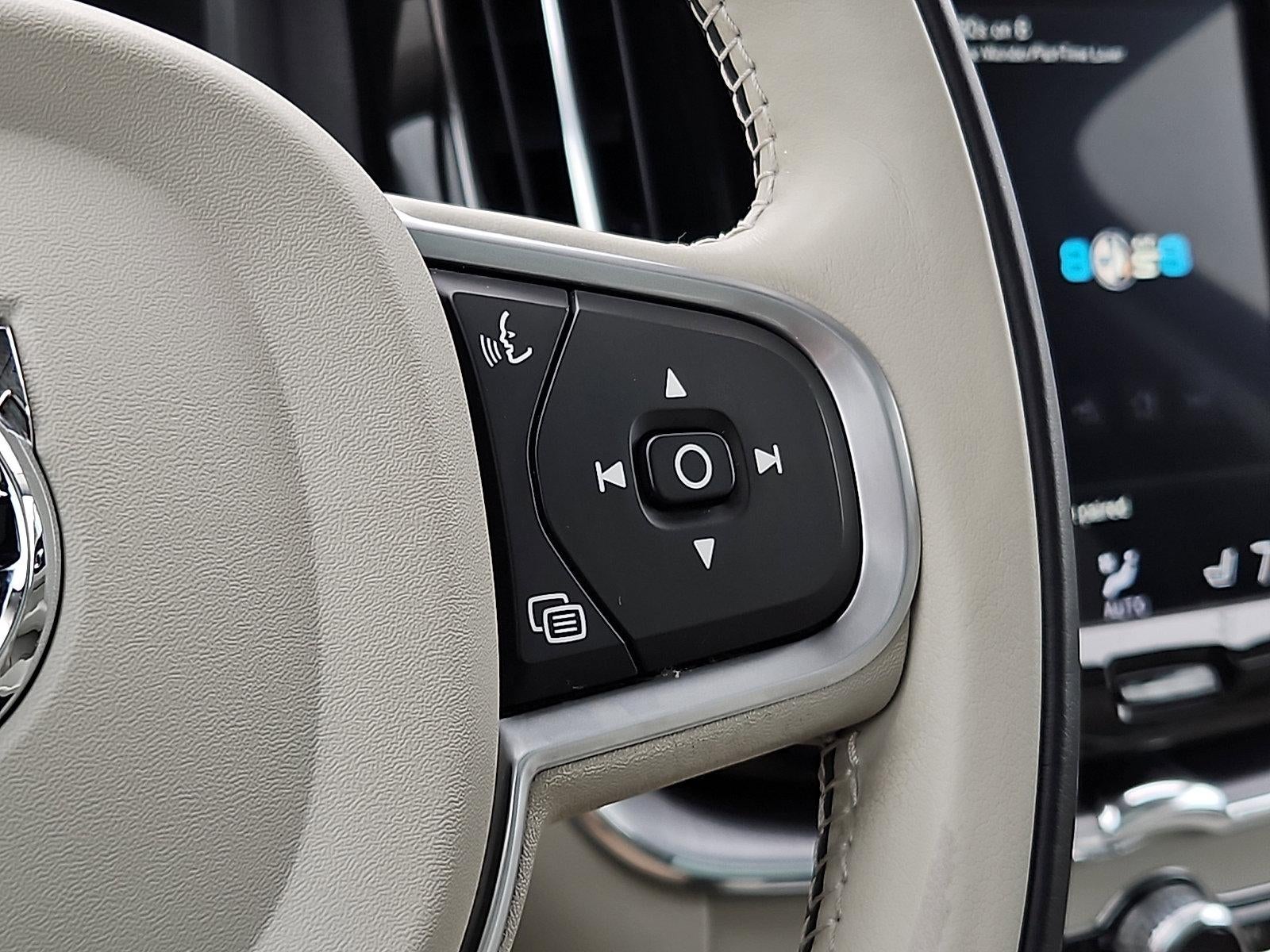 2020 Volvo XC60 T6 AWD Momentum