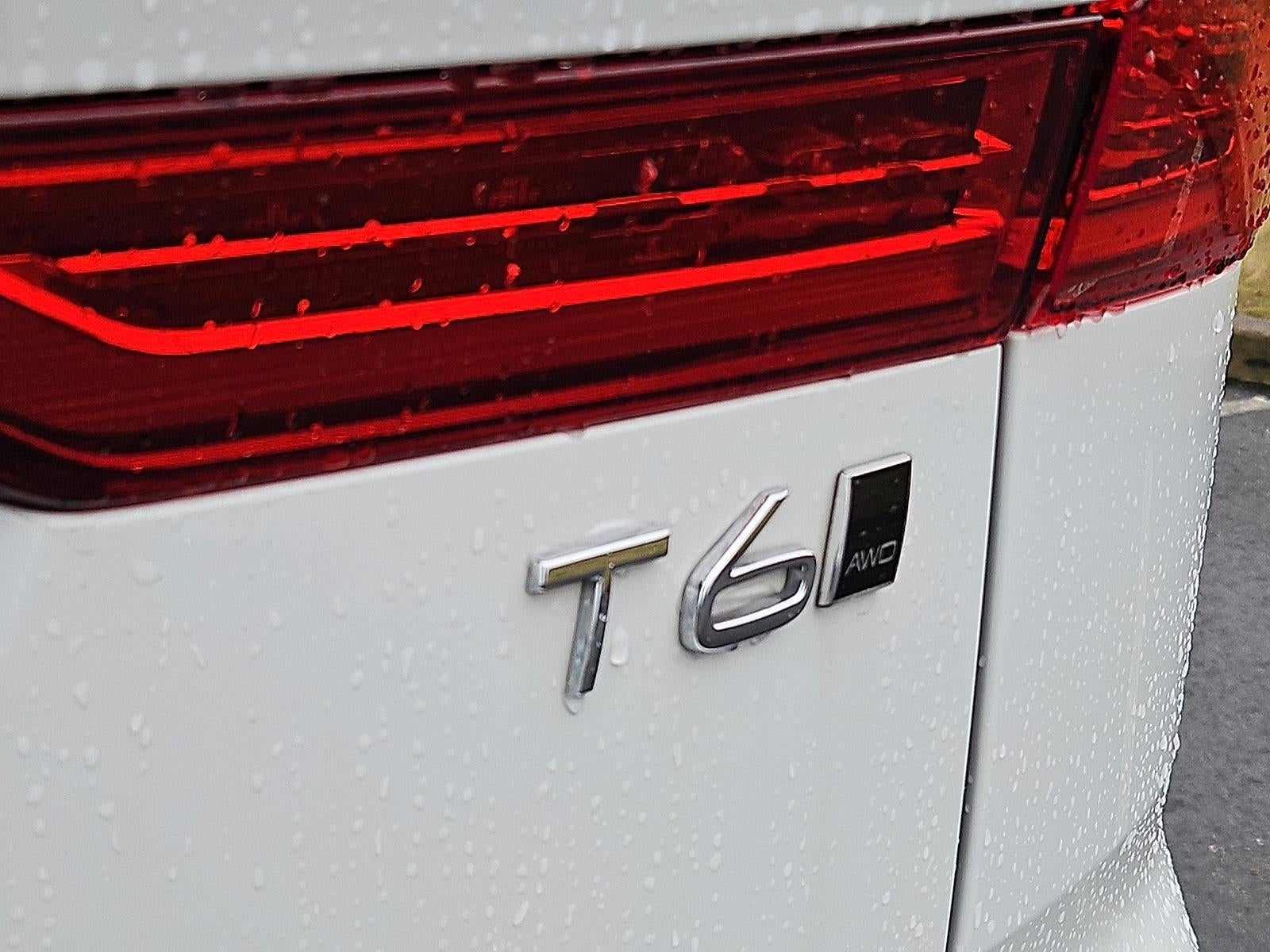 2020 Volvo XC60 T6 AWD Momentum