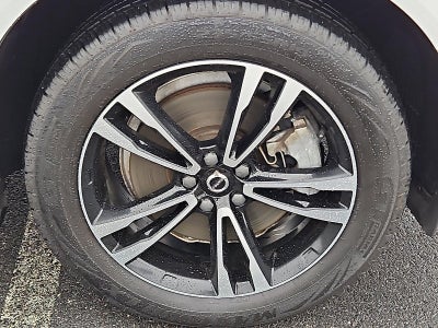 2020 Volvo XC60 T6 AWD Momentum