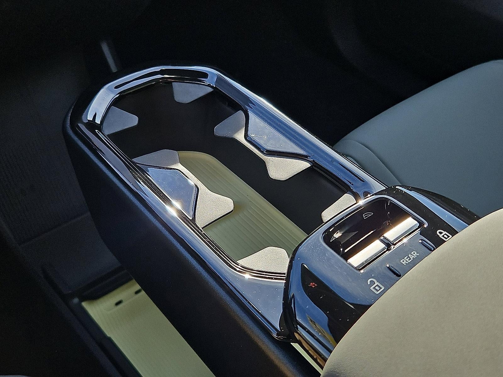 2026 Volvo EX30 Twin Motor AWD Cross Country Ultra