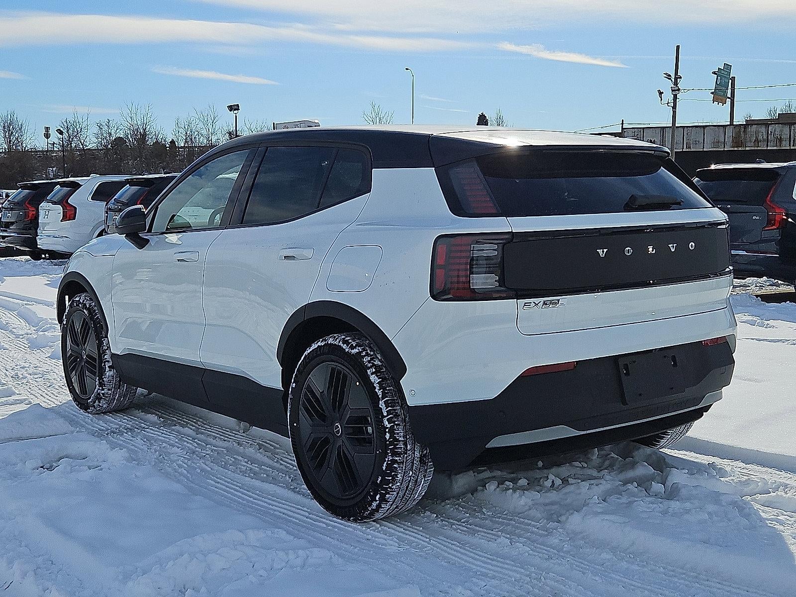 2026 Volvo EX30 Twin Motor AWD Cross Country Ultra