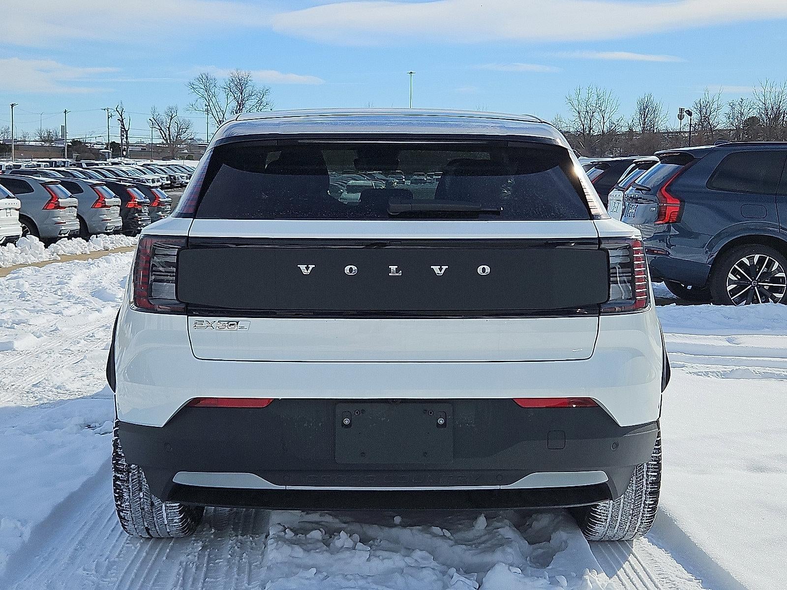 2026 Volvo EX30 Twin Motor AWD Cross Country Ultra