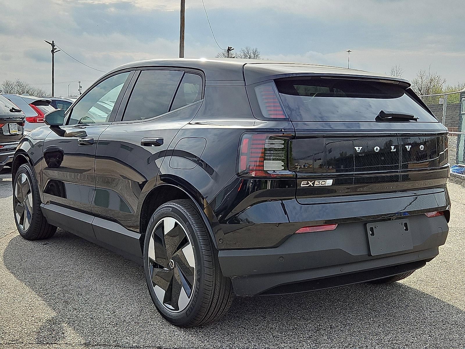 2026 Volvo EX30 Twin Motor AWD Ultra