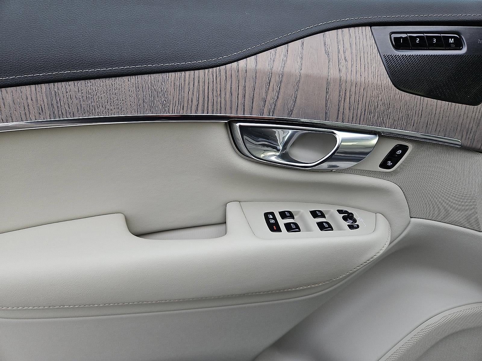 2023 Volvo XC90 Recharge Plug-In Hybrid T8 eAWD PHEV Ultimate 6P