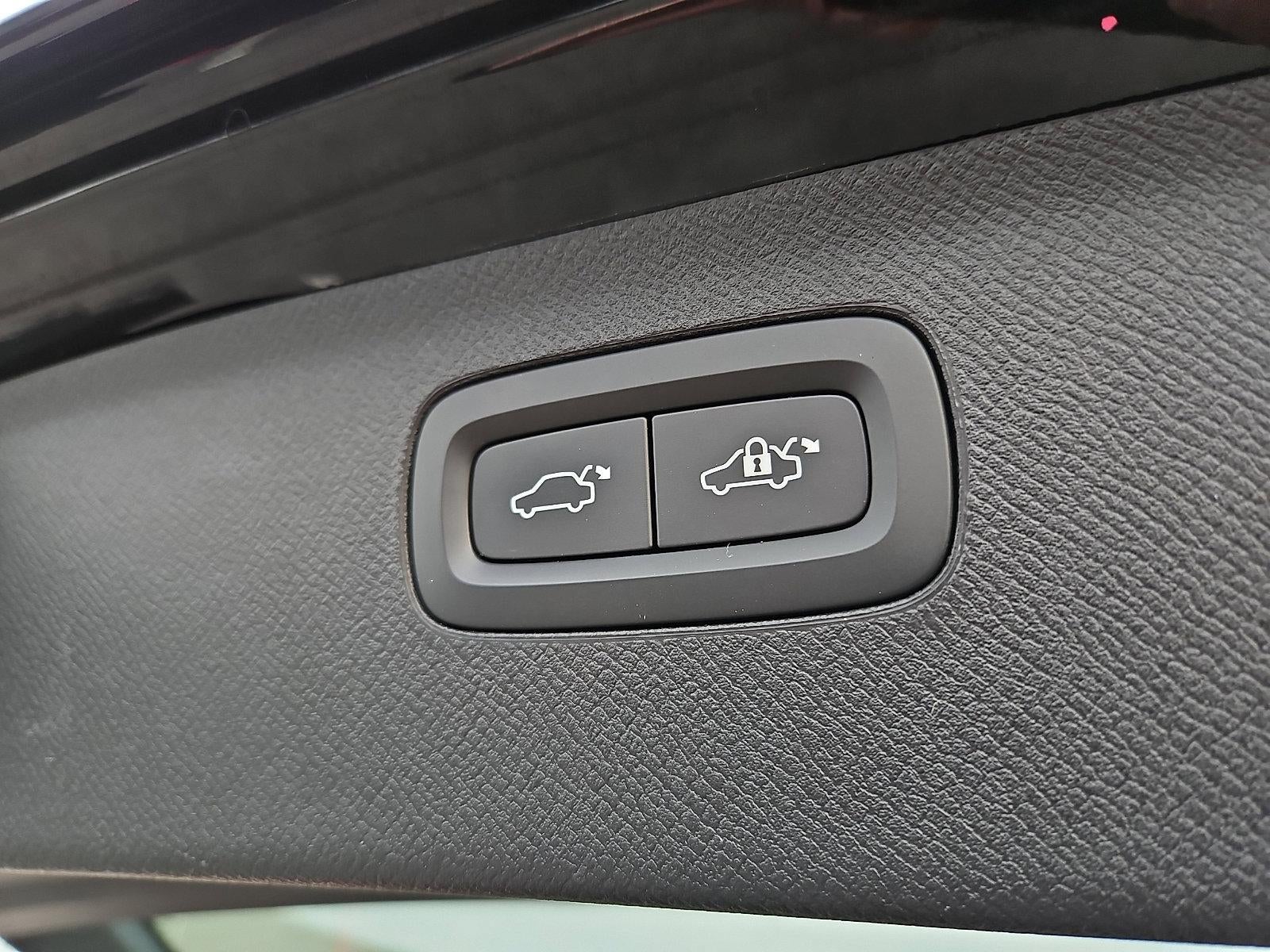 2023 Volvo XC90 Recharge Plug-In Hybrid T8 eAWD PHEV Ultimate 6P