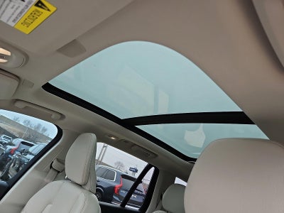 2023 Volvo XC90 Recharge Plug-In Hybrid T8 eAWD PHEV Plus 6P