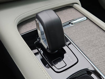 2023 Volvo XC90 Recharge Plug-In Hybrid T8 eAWD PHEV Plus 6P