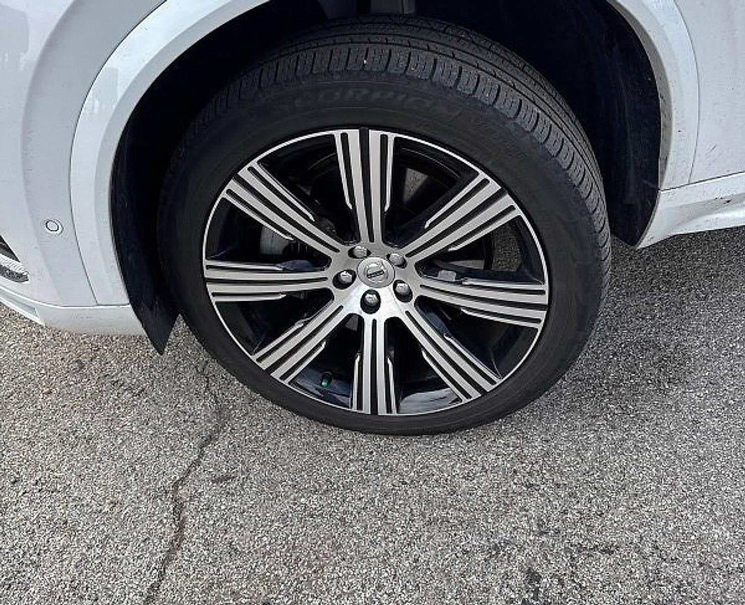 2023 Volvo XC90 Recharge Plug-In Hybrid T8 eAWD PHEV Plus 6P