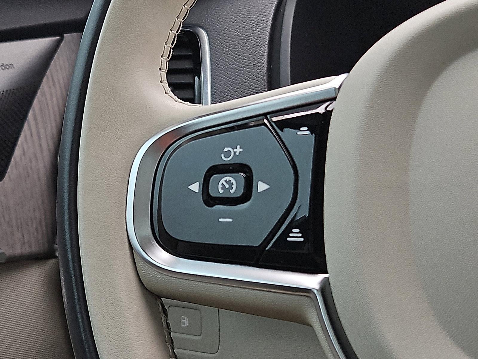 2023 Volvo XC90 Recharge Plug-In Hybrid T8 eAWD PHEV Plus 6P