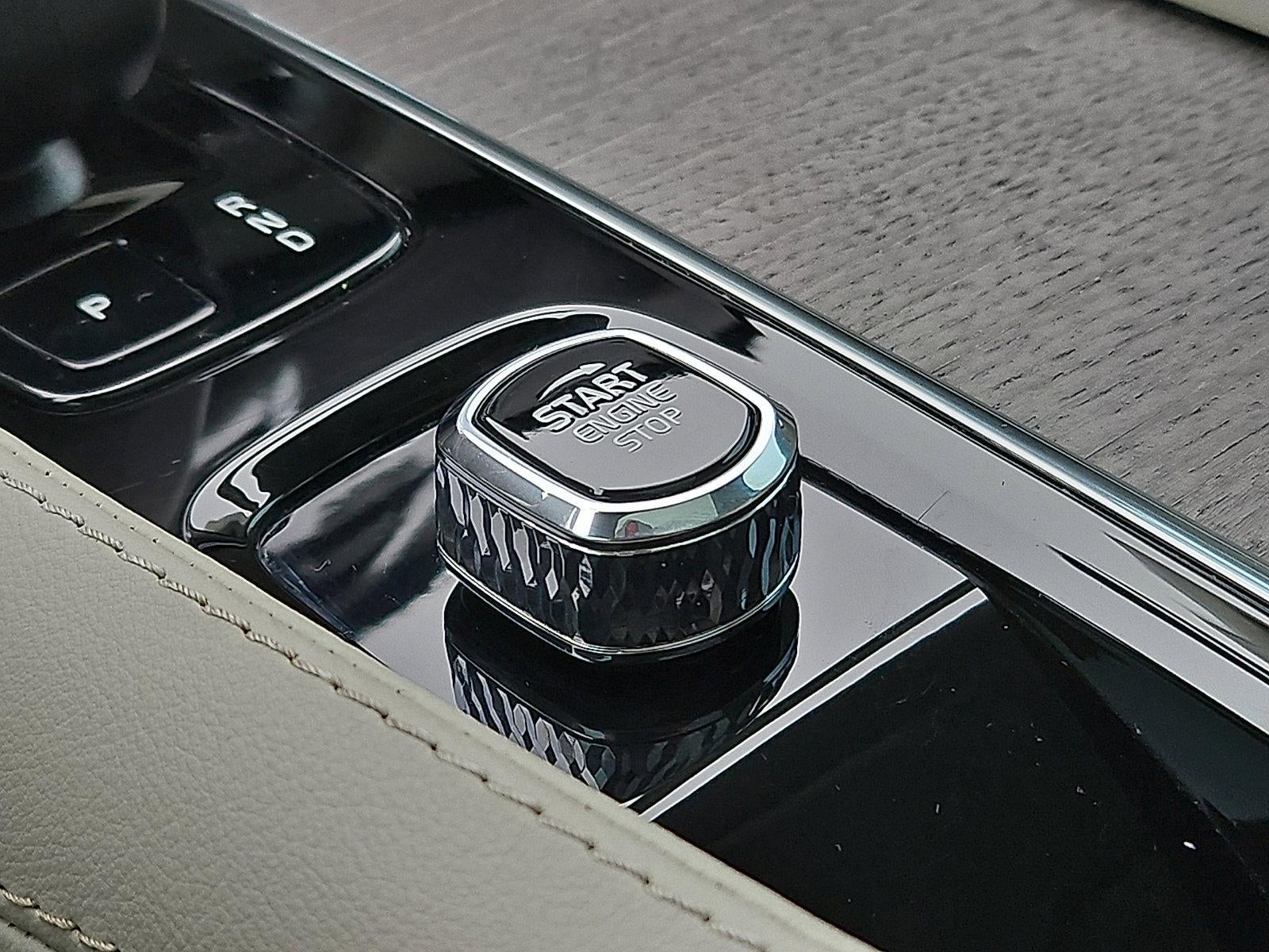 2023 Volvo XC90 Recharge Plug-In Hybrid T8 eAWD PHEV Plus 6P