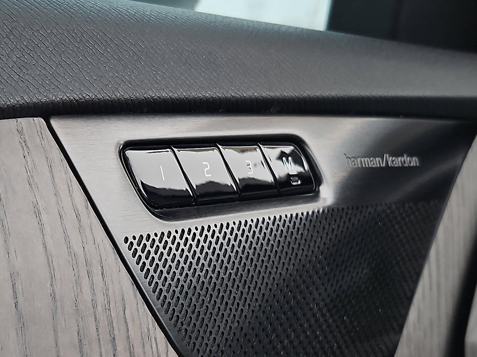 2023 Volvo XC90 Recharge Plug-In Hybrid T8 eAWD PHEV Plus 6P