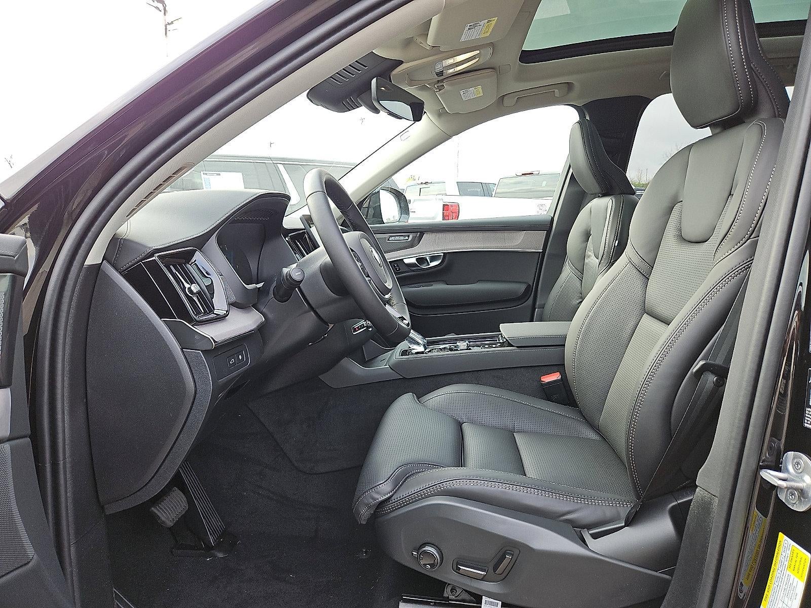 2026 Volvo XC90 Plug-In Hybrid T8 AWD Ultra Dark Theme 6-Seater