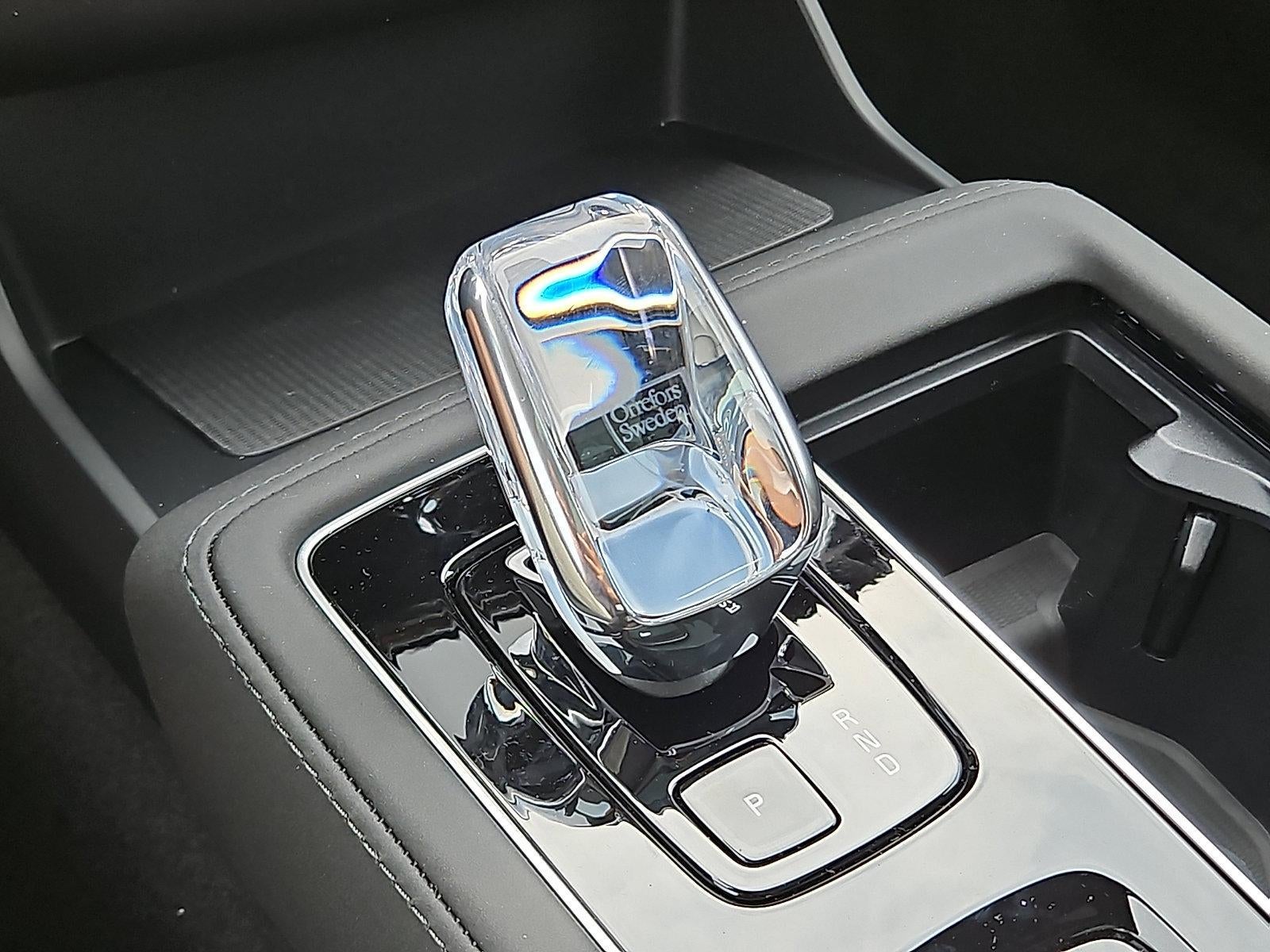 2026 Volvo XC90 Plug-In Hybrid T8 AWD Ultra Dark Theme 6-Seater