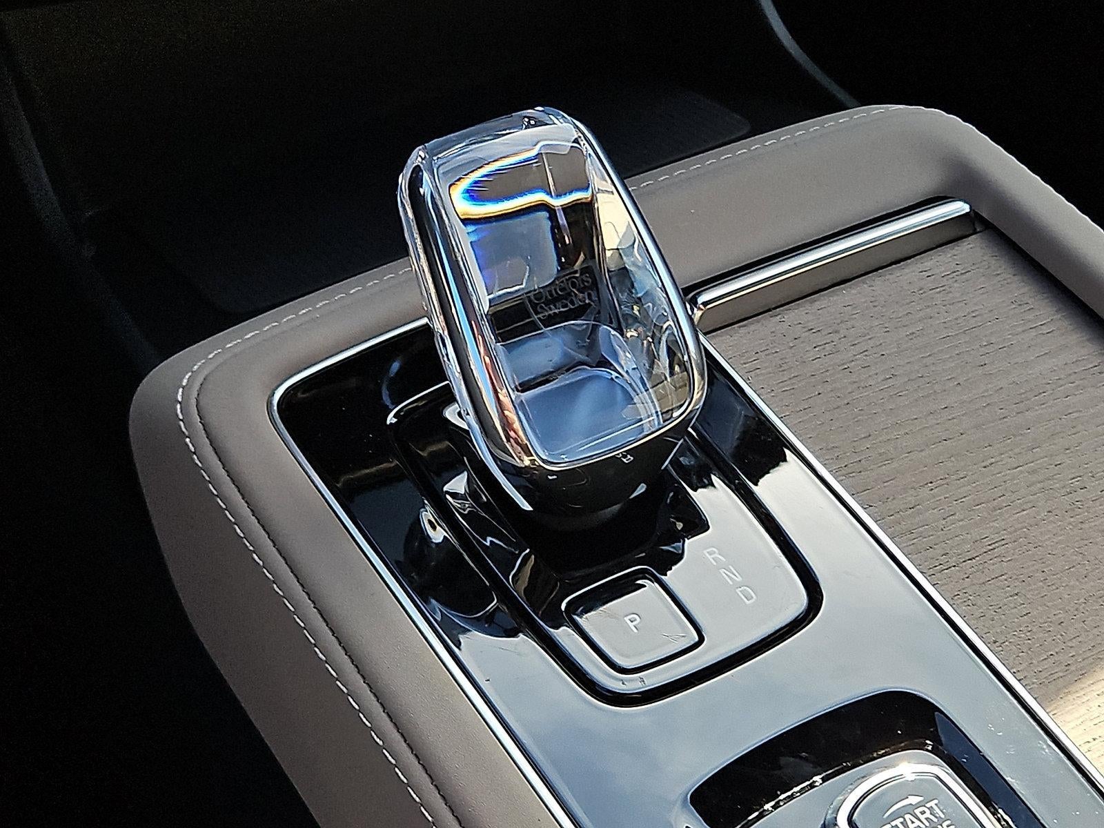 2026 Volvo XC90 Plug-In Hybrid T8 AWD Plus 7-Seater