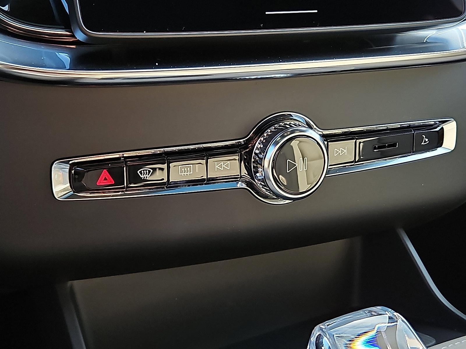 2026 Volvo XC90 Plug-In Hybrid T8 AWD Plus 7-Seater