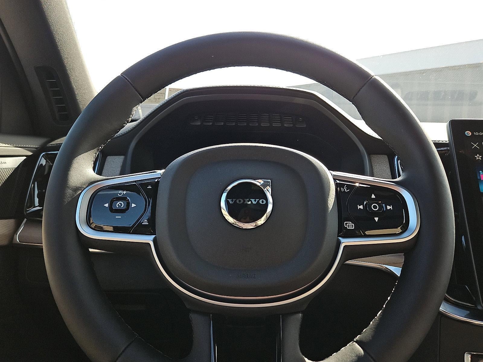 2026 Volvo XC90 Plug-In Hybrid T8 AWD Plus 7-Seater