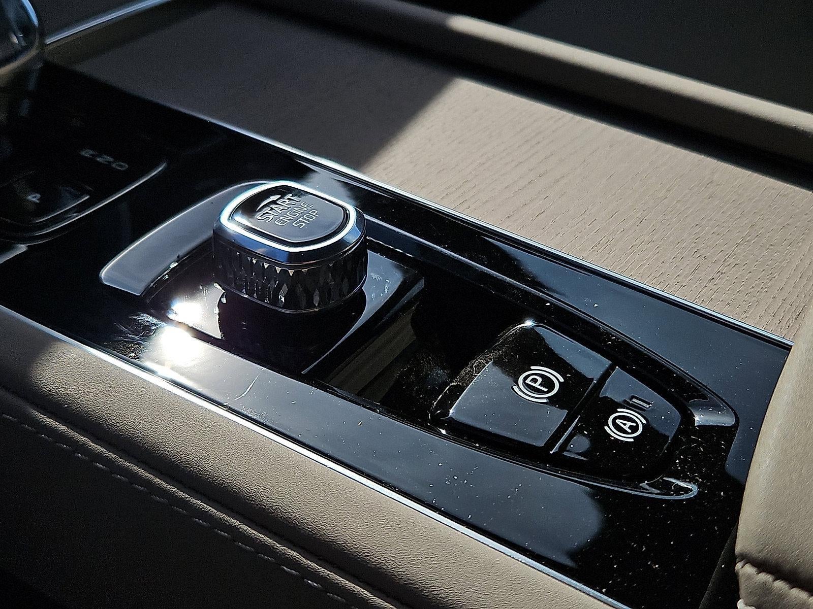 2026 Volvo XC90 Plug-In Hybrid T8 AWD Plus 7-Seater