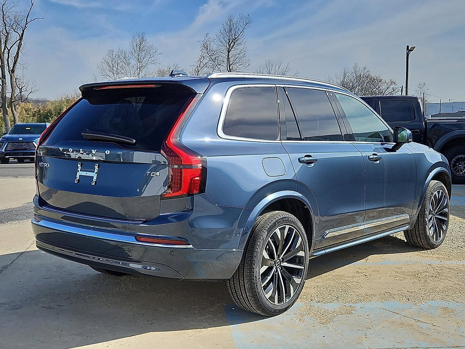 2026 Volvo XC90 Plug-In Hybrid T8 AWD Plus 7-Seater