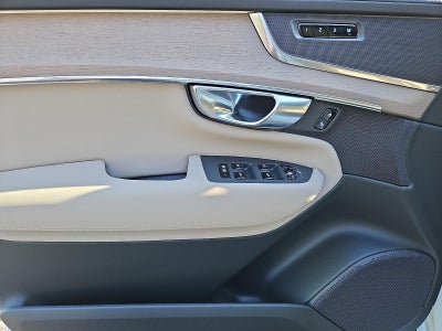 2026 Volvo XC90 Plug-In Hybrid T8 AWD Plus 7-Seater