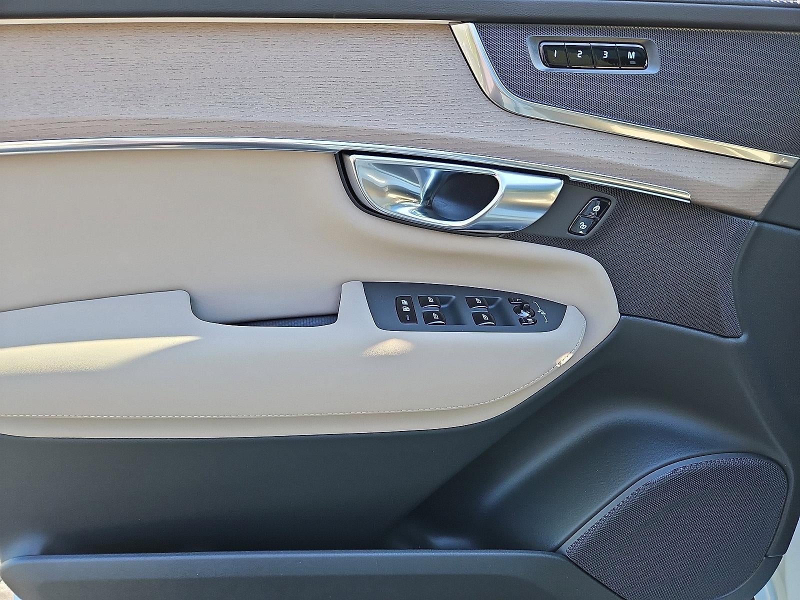 2026 Volvo XC90 Plug-In Hybrid T8 AWD Plus 7-Seater