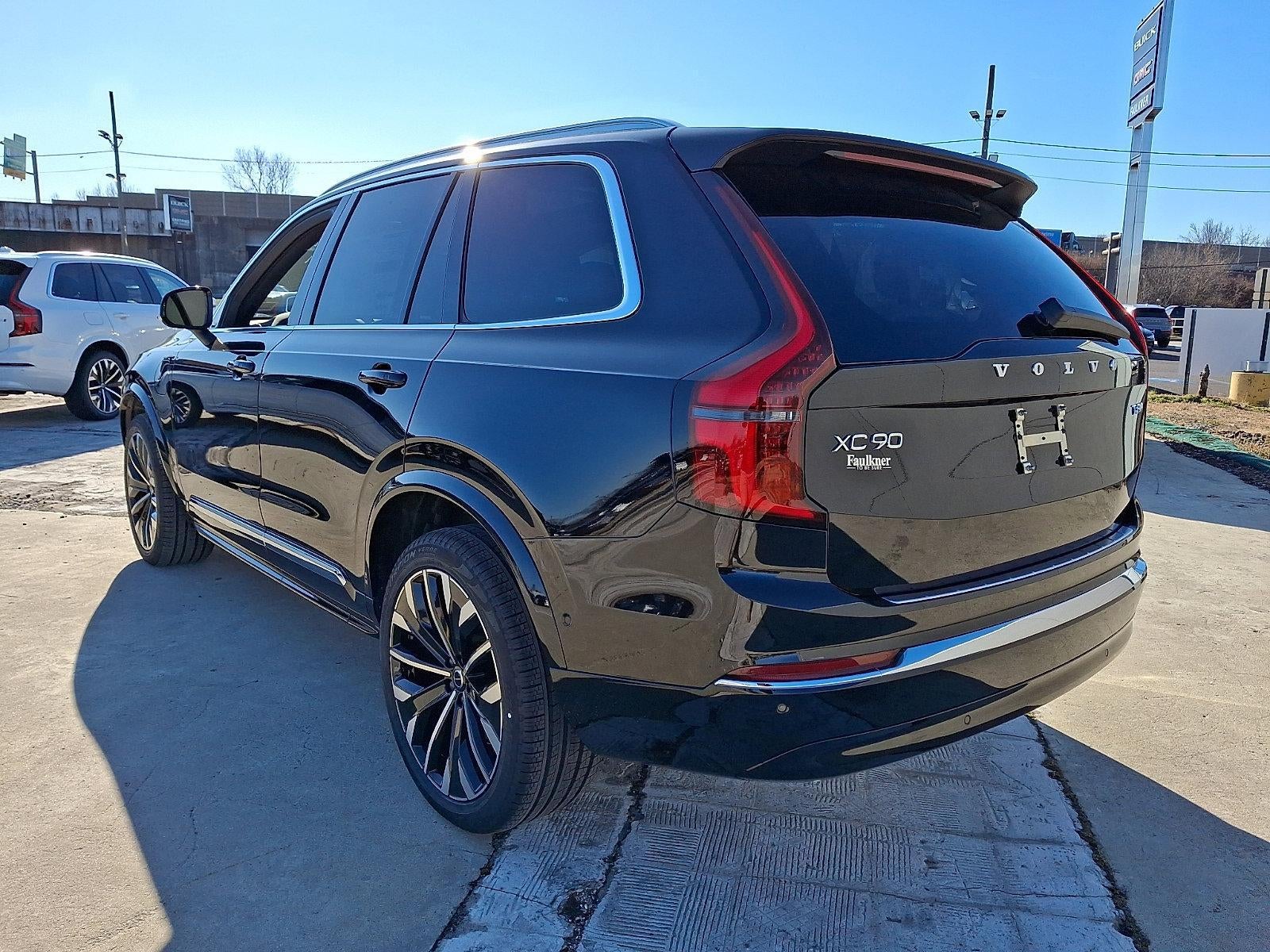 2026 Volvo XC90 Plug-In Hybrid T8 AWD Plus 7-Seater