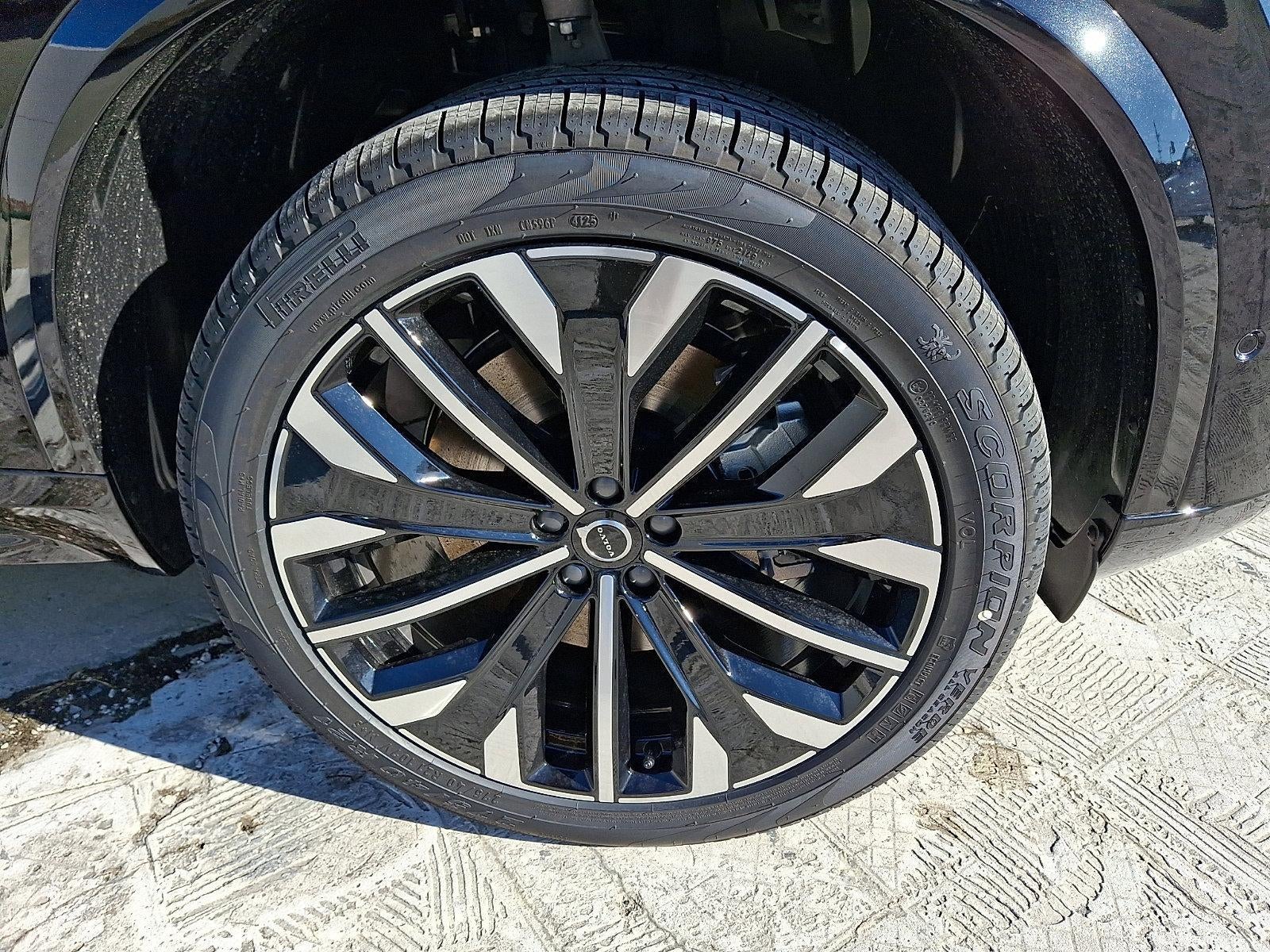 2026 Volvo XC90 Plug-In Hybrid T8 AWD Plus 7-Seater