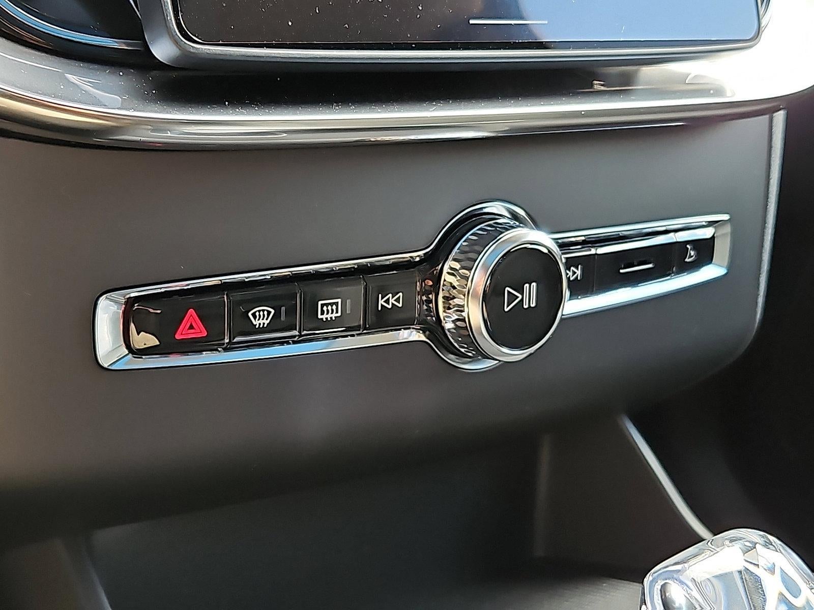 2026 Volvo XC90 Plug-In Hybrid T8 AWD Plus 7-Seater