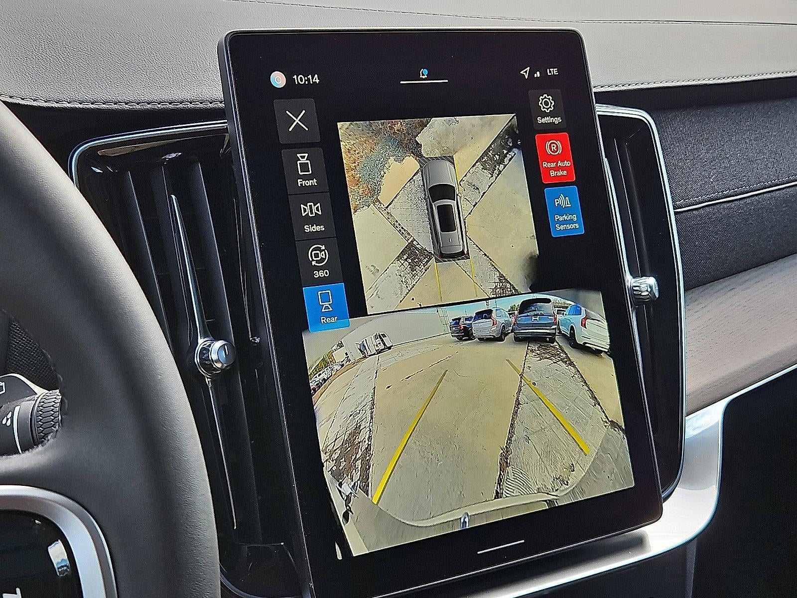 2026 Volvo XC90 Plug-In Hybrid T8 AWD Plus 7-Seater