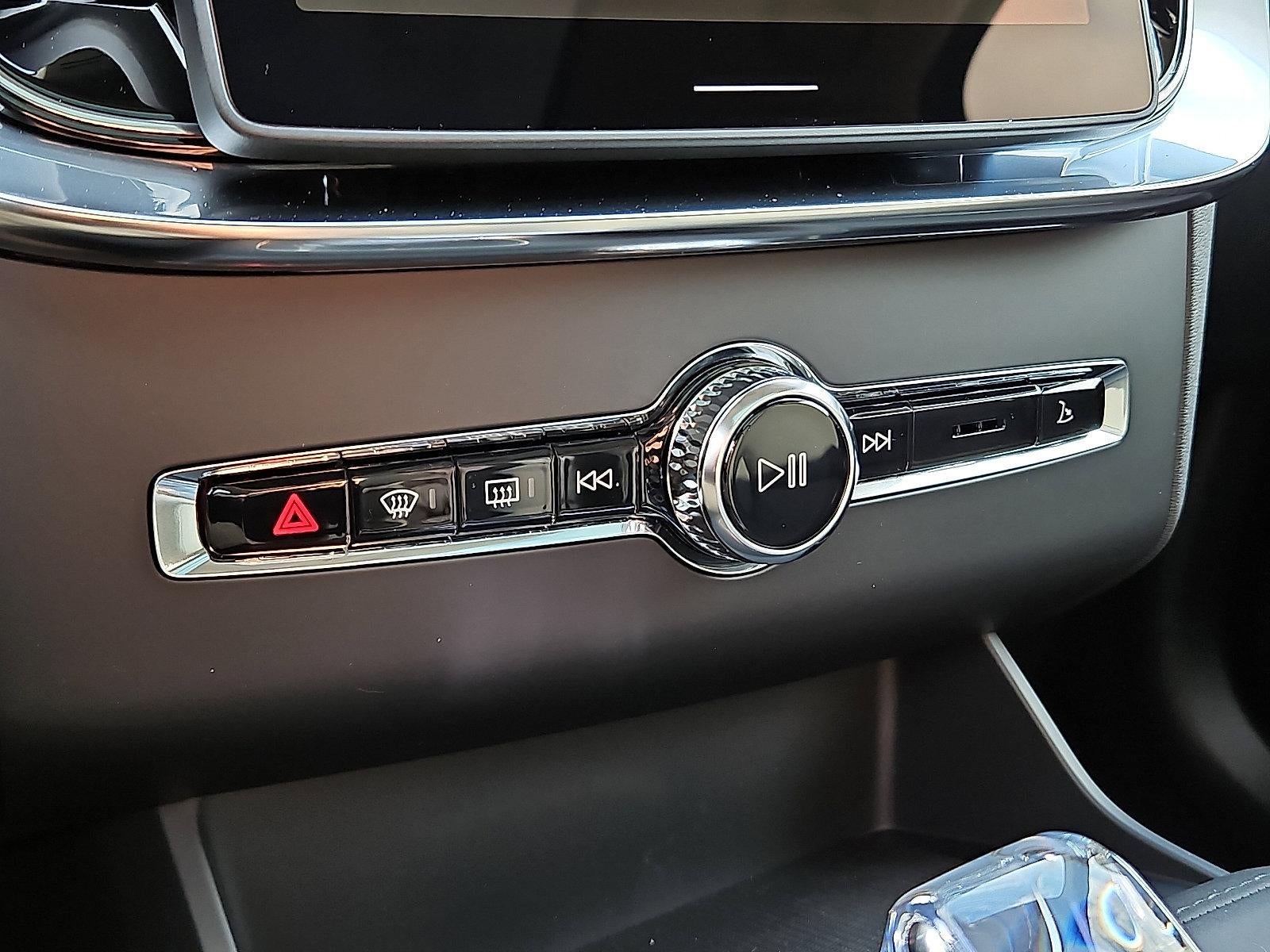 2026 Volvo XC90 Plug-In Hybrid T8 AWD Plus 7-Seater