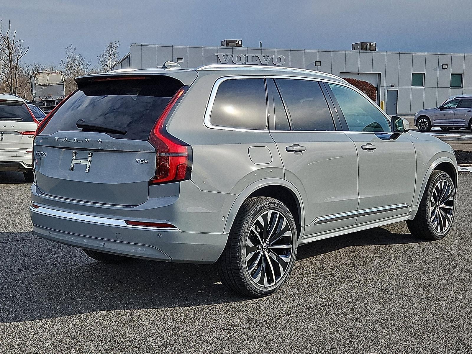 2026 Volvo XC90 Plug-In Hybrid T8 AWD Plus 7-Seater
