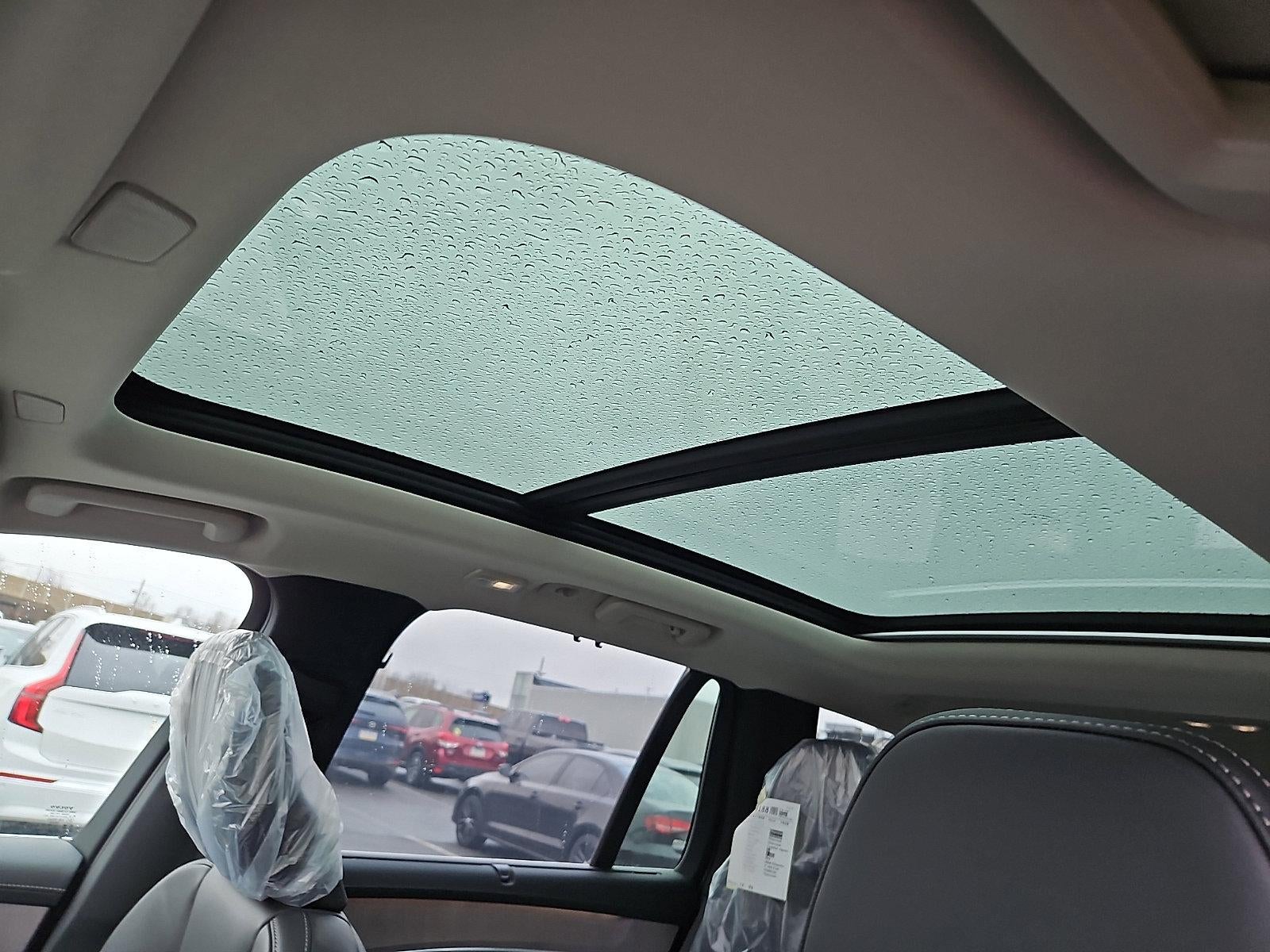 2026 Volvo XC90 Plug-In Hybrid T8 AWD Ultra 7-Seater