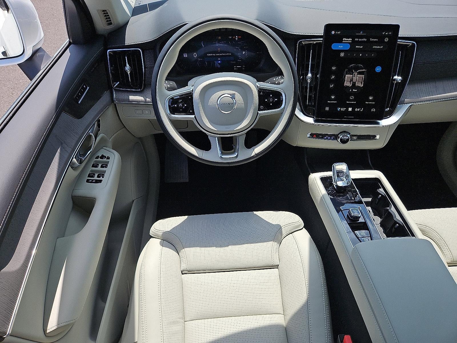 2026 Volvo XC90 Plug-In Hybrid T8 AWD Ultra 7-Seater
