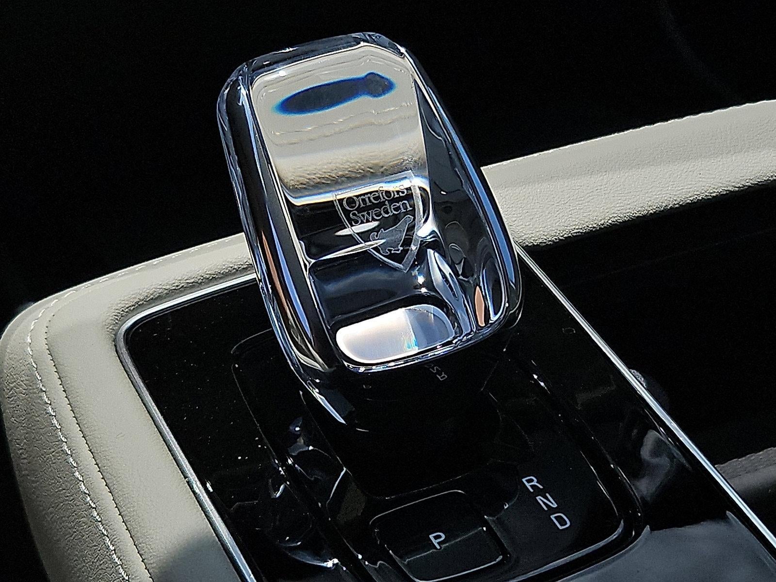 2026 Volvo XC90 Plug-In Hybrid T8 AWD Ultra 7-Seater